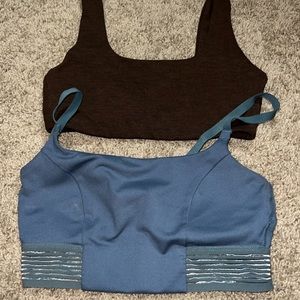 Set if 2 sports bras